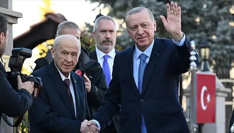 Cumhurbaşkanı Erdoğan ve Devlet Bahçeli Görüşmesi: Siyasi Gelişmelerin Nabzı