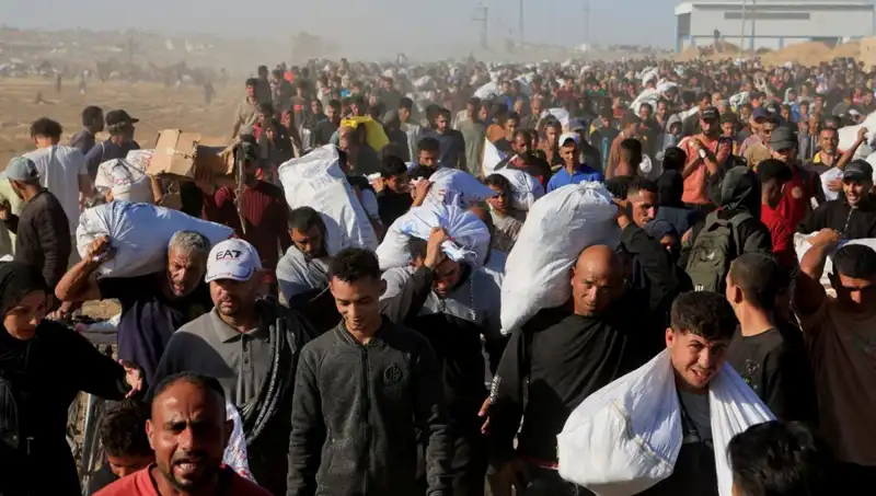İsrail Ordusu'ndan Han Yunus'a Stratejik Kuşatma: 15 Kilometrelik Koridor Açıldı