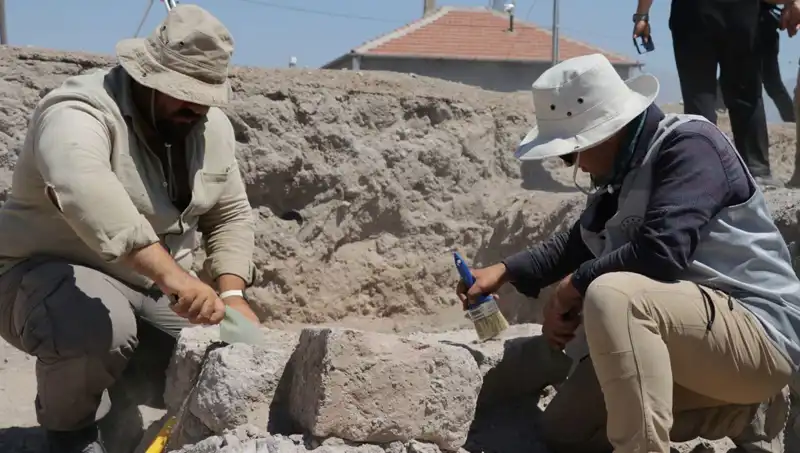 İç Anadolu'da Tarihin Gizemleri: Yeni Mozaikler Gün Yüzüne Çıktı