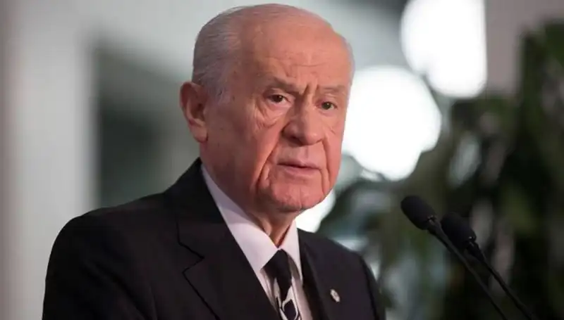Bahçeli'nin Kurban Vekaletini Kızılay’a Vermesi Ne Anlama Geliyor?