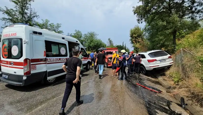 Sakarya'da Feci Kaza: 4 Çocukla Birlikte 5 Yaralı