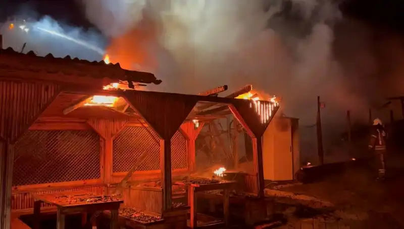 Şile’deki Altı Gözleme Restoranı Alev Alev Yandı: Yangının Sebebi Nedir?