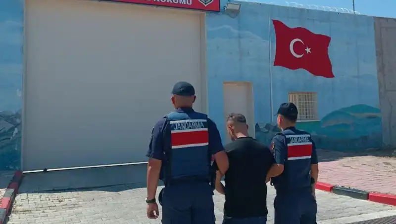 Afyon’da Farklı Suçlardan Aranan 9 Kişi Yakalandı
