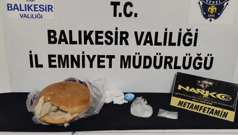Uyuşturucu Ticaretine Dikkat Çeken Yöntem: Ekmeğin İçine Gizledikleri