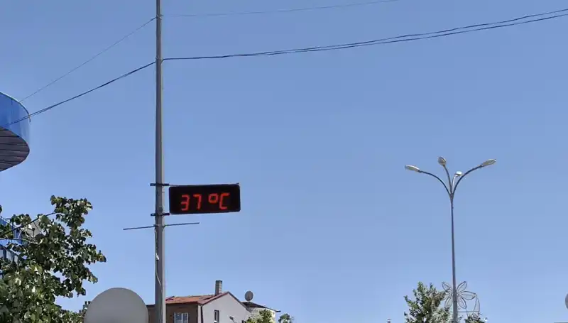 Yazın Çilesi: Termometreler Bir İlçede 38 Dereceyi Aştı!