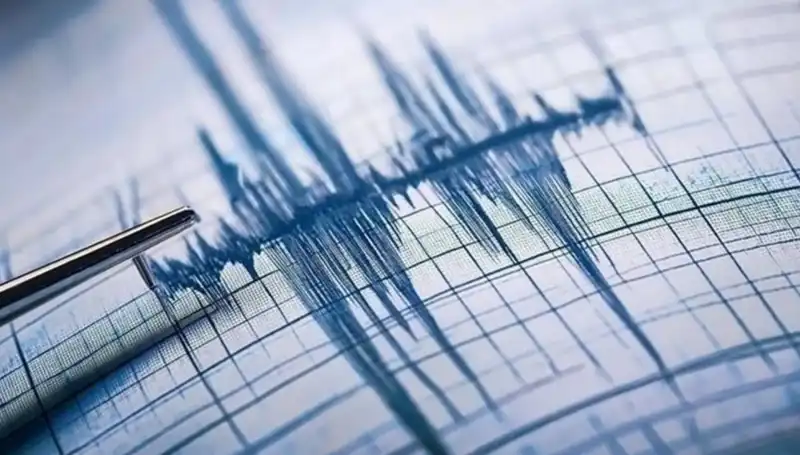 Rusya'da Tarihi 8 Büyüklüğünde Deprem: Tsunami Tehlikesi Kapıda
