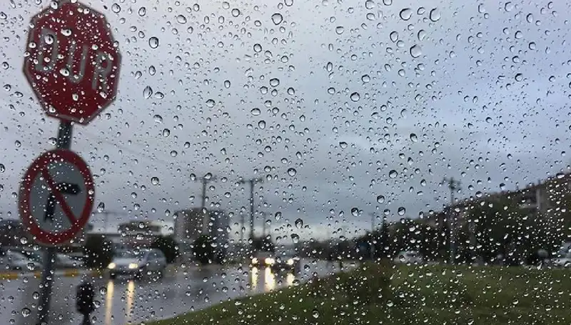 Meteoroloji 20 İlde Hava Durumunu Değiştiriyor: Sıcaklık Düşeceği ve Sağanak Yağış Bekleniyor!