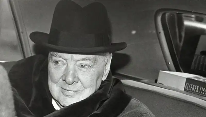 Tarihi Churchill Bekar Evi Satışa Çıktı: 3,75 Milyon Sterlinle Yeni Sahibini Bekliyor