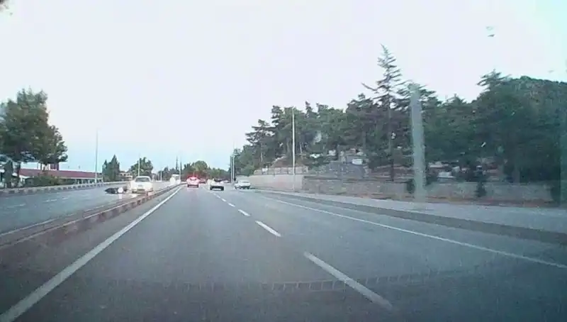 Otomobil ile Motosiklet Çarpıştı: Korkutan Kaza ve Sonrası