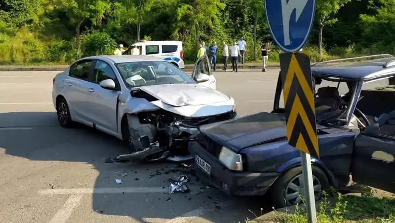 Görele'de Can Sıkıcı Kaza: Sürücü Araç Camından Fırlayarak Hayatını Kaybetti