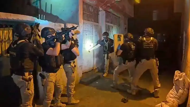 İstanbul’da DAEŞ’e Yönelik Büyük Operasyon: 18 Gözaltı ve Detaylar