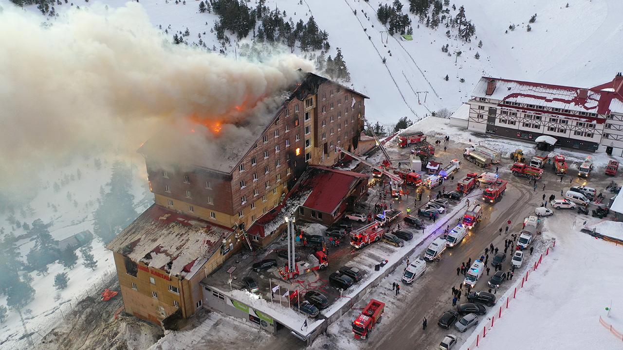 Kartalkaya'da otel yangınında 10 kişi hayatını kaybetti