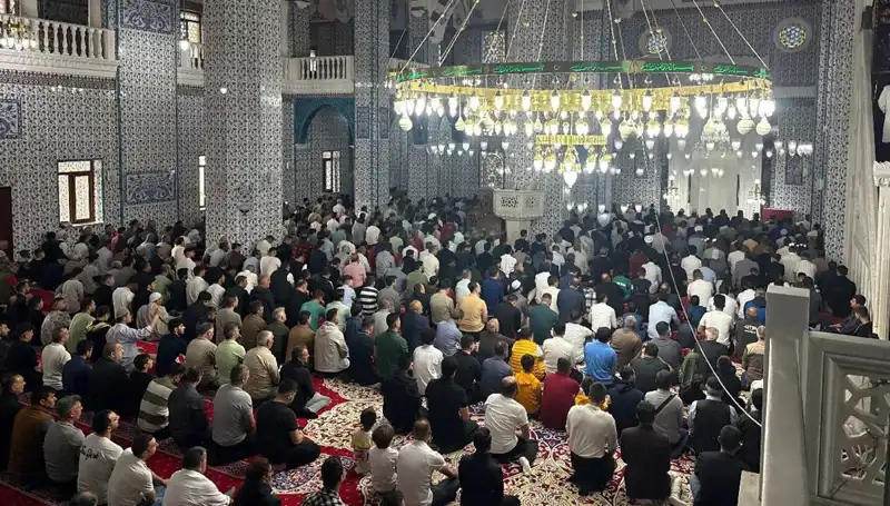 Iğdır'da İlk Bayram Namazı Coşkuyla Kılındı: Detaylar Burada!