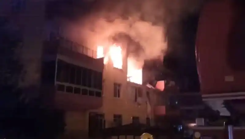 Konya’da Feci Doğalgaz Patlaması: Dört Katlı Bina Sarsıldı, 12 Yaralı