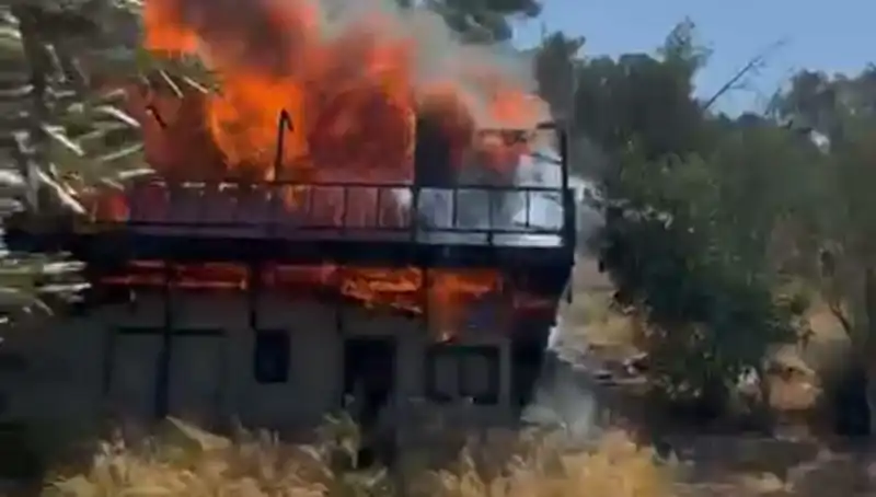 Bodrum'da Yangın Alarmı: Ekipler Seferber Oldu, Yangın Kontrol Altına Alındı