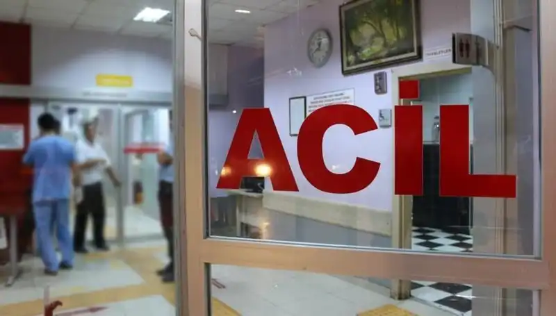 Burdur'da Bıçaklı Kavga: Şehir Sarsıldı, Bir Kişi Ağır Yaralı