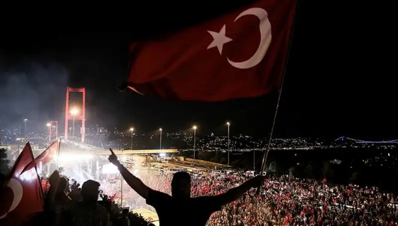 15 Temmuz'un Anısına "En Uzun Gece" Temsili Külliye'de!