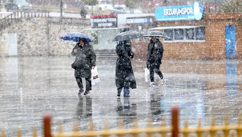 Mayıs Ortasında Kar Sürprizi: Baharın Güzellikleri Yerini Kışa Bıraktı